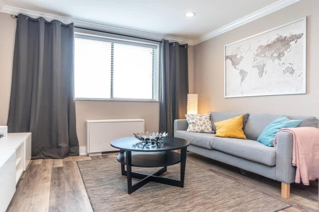 Vakantiehuis Downtown 18th Fl! View& Onsite Parking Lm1807 *